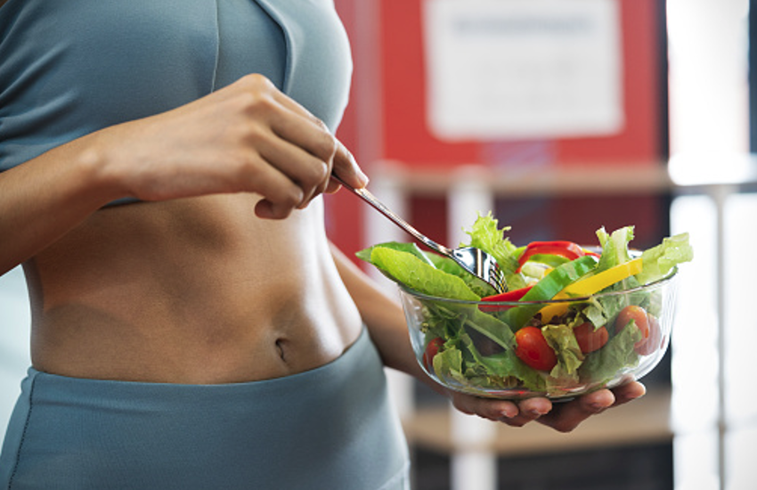 Weight loss Tips: 6 पैक्स एब्स बनाने हाे ताे डाइट में शामिल करें हरी पत्तेदार सब्जियां